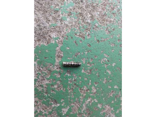 ダイハツ　ハイゼットトラック　パンク修理作業