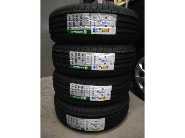 フォルクスワーゲン　Ｔ－クロス　16インチ新品タイヤ持ち込み交換