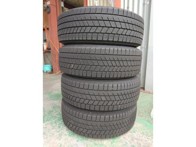 ホンダ　フィット　コンパクトカー　15インチ中古スタッドレスタイヤ持ち込み交換