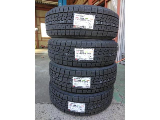 ホンダ　ステップワゴンスパーダ　16インチ新品スタッドレスタイヤ持ち込み交換