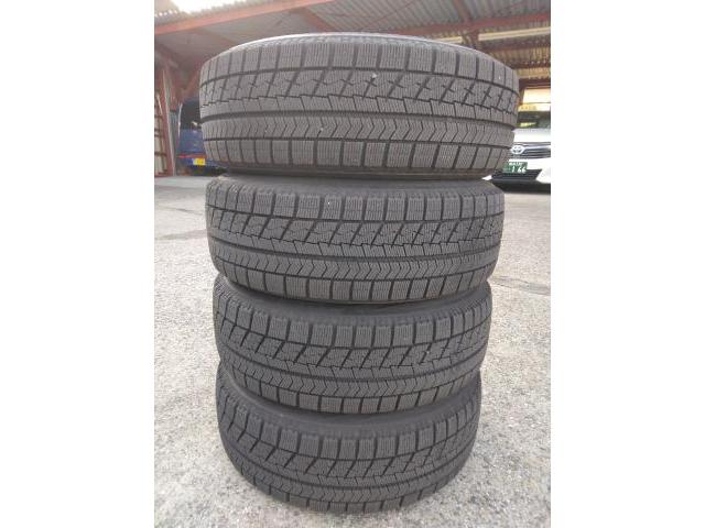 日産　セレナ　ミニバン　15インチ中古スタッドレスタイヤ持ち込み交換