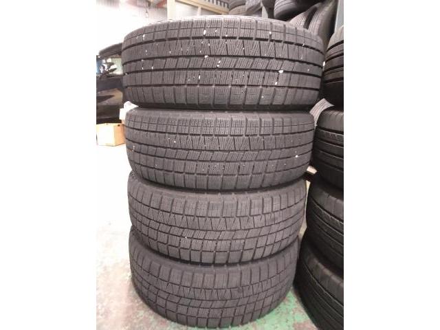 日産　セレナ　ミニバン　16インチ中古スタッドレスタイヤ持ち込み交換