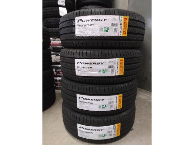 メルセデス・ベンツ　Ｅクラス　17インチ新品タイヤ持ち込み交換