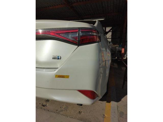 トヨタ　ＳＡＩハイブリッド　16インチ中古スタッドレスタイヤ持ち込み交換