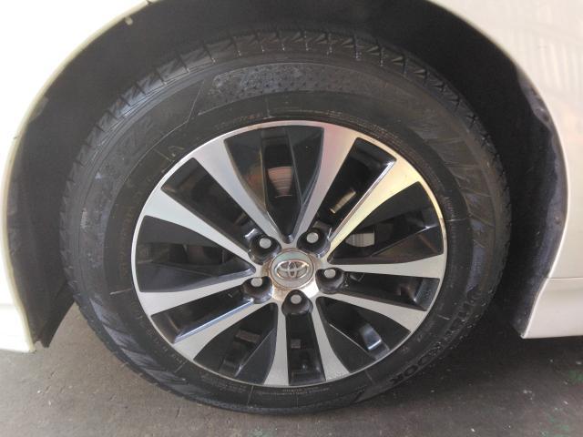 トヨタ　ＳＡＩハイブリッド　16インチ中古スタッドレスタイヤ持ち込み交換