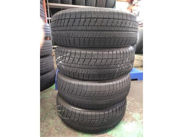 トヨタ　シエンタハイブリッド　15インチ中古スタッドレスタイヤ持ち込み交換