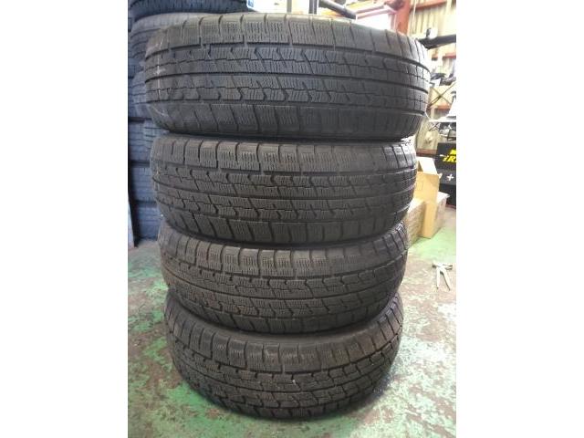 トヨタ　ＳＡＩハイブリッド　16インチ中古スタッドレスタイヤ持ち込み交換