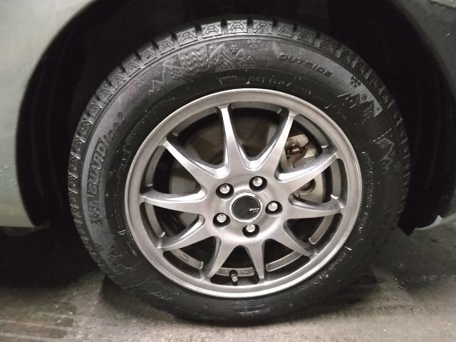 トヨタ　シエンタハイブリッド　15インチ中古スタッドレスタイヤ持ち込み交換