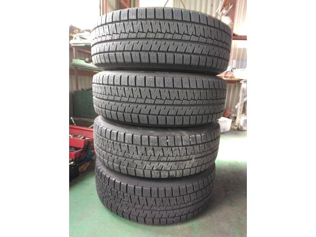 日産　ノート　14インチ中古スタッドレスタイヤ持ち込み交換