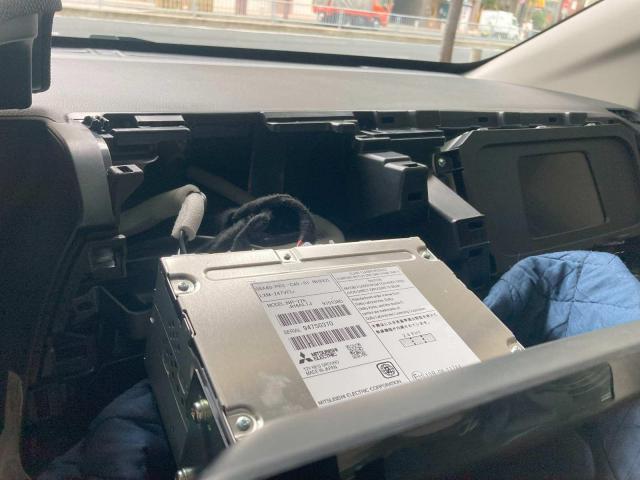 フリード　内装品取付　TVキャンセラーを取り付けさせていただきました。