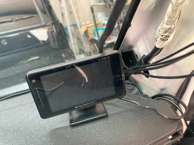 ハイエース　その他電装系取付　フリップダウンモニター等取り付け取り外しさせていただきました。