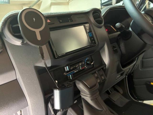 トヨタ　ランドクルーザー７０　セキュリティ取付させていただきました。
