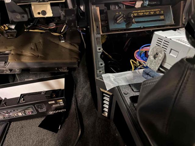 シボレー　シボレーカマロ　その他電装系取付　DRV-EM4700、CN-G1500VD取り付けさせていただきました。