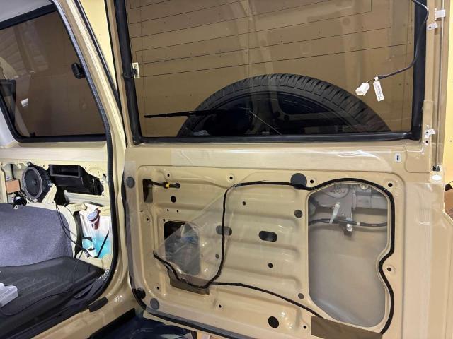 トヨタ　ランドクルーザー７０　その他電装系取付　ナビスピーカーカメラETC等　拡張、取付を行わせていただきました。