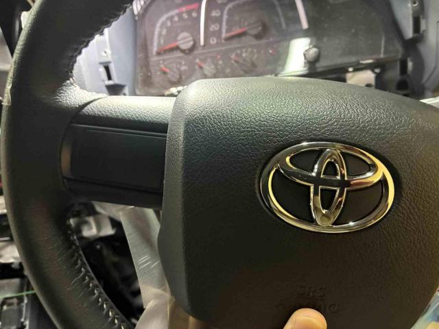 トヨタ　ランドクルーザー７０　その他電装系取付　ナビスピーカーカメラETC等　拡張、取付を行わせていただきました。