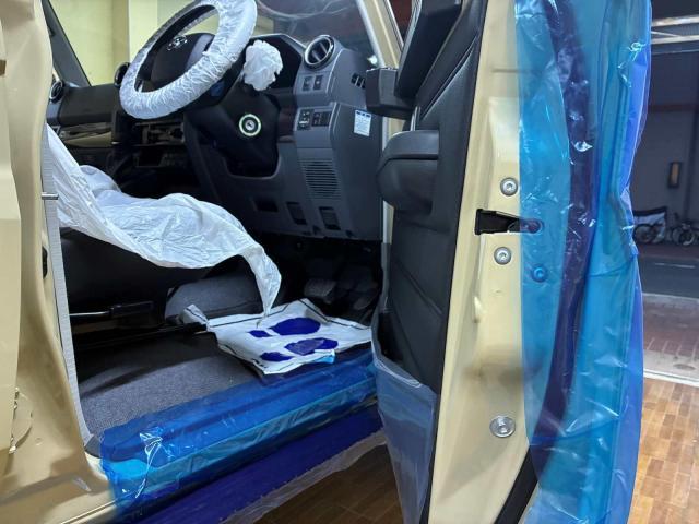 トヨタ　ランドクルーザー７０　その他電装系取付　ナビスピーカーカメラETC等　拡張、取付を行わせていただきました。