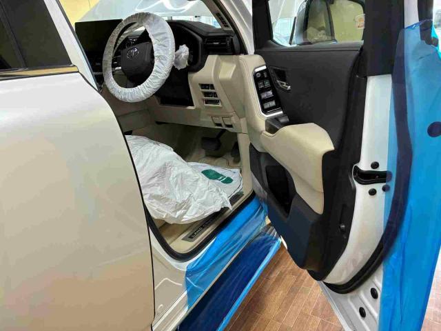 トヨタ　ランドクルーザー　セキュリティ取付　V2の取り付けをさせていただきました。