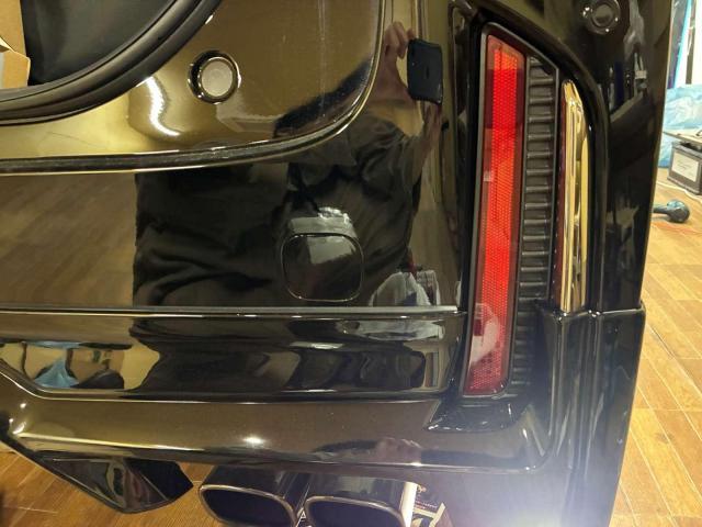 トヨタ　ヴェルファイアハイブリッド　その他電装系取付　デジタルインナーミラー　リアリフレクター　DVDプレーヤーの取り付けをさせていただきました。