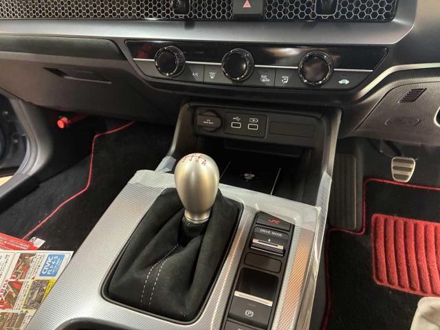 ホンダ　シビック　その他電装系取付　前後ドライブレコーダー　TVキャンセラー取り付けさせていただきました。