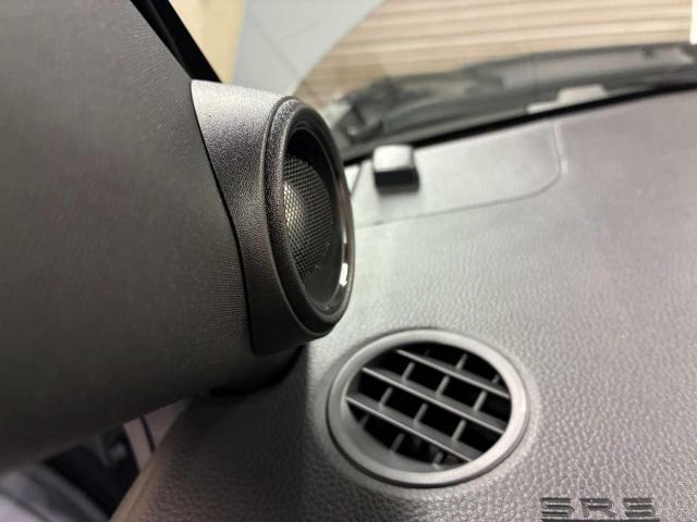 ホンダ　ヴェゼル　デジタルインナーミラー取付 TVキャンセラー取り付けご依頼いただきました。