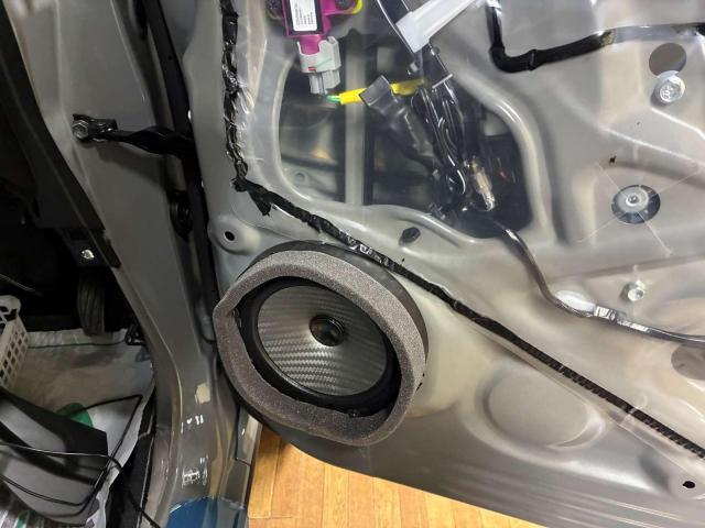 スズキ　ジムニー　電装品取付　ご依頼いただきました。