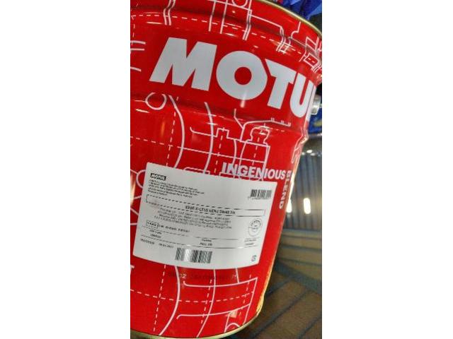 ポルシェ　ボクスター　987　オイル交換　エンジンオイル交換　モチュール　MOTUL　メンテナンス　愛知県　豊田市　みよし市　日進市　長久手市　岡崎市　刈谷市　知立市　名古屋市　瀬戸市