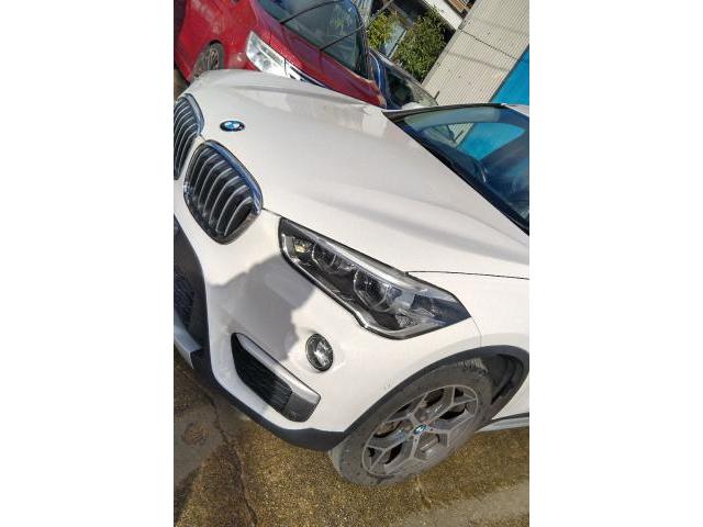 愛知県豊田市　BMW X1 修理　フロントバンパー　ワレ　キズ　凹み　修理