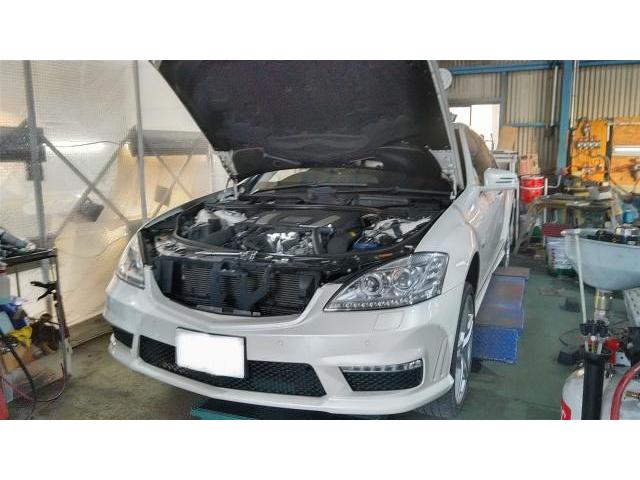 愛知県豊田市　メルセデス・ベンツ　オイル漏れ　水漏れ　修理　整備　費用　W221 Sクラス　AMG 修理専門店　みよし市　日進市　長久手市　名古屋市　三河　刈谷市　知立市　岡崎市