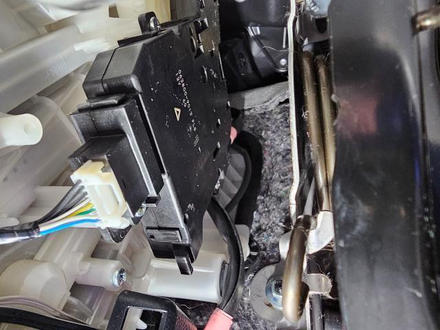 プリウス　PHV　エアコン修理 温度調整が出来ない