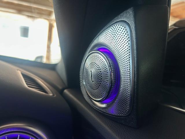 メルセデスＡＭＧ　Ｃクラス　電装パーツ取付 アンビエントライト６４色化　大阪　堺　岸和田
