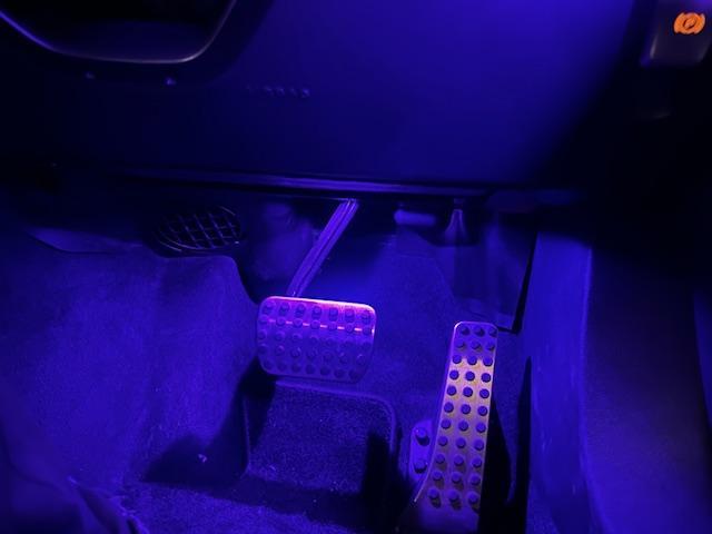 メルセデスＡＭＧ　Ｃクラス　電装パーツ取付 アンビエントライト６４色化　大阪　堺　岸和田
