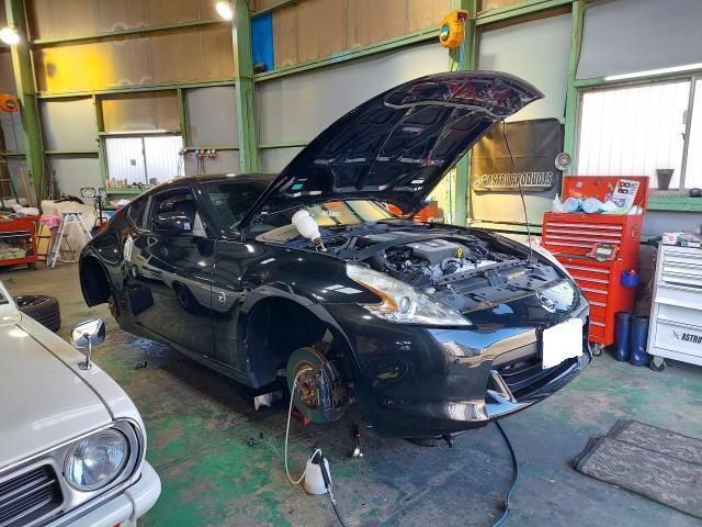 日産　フェアレディZ　Z34の、車検整備作業を、お預かりさせて頂きます。