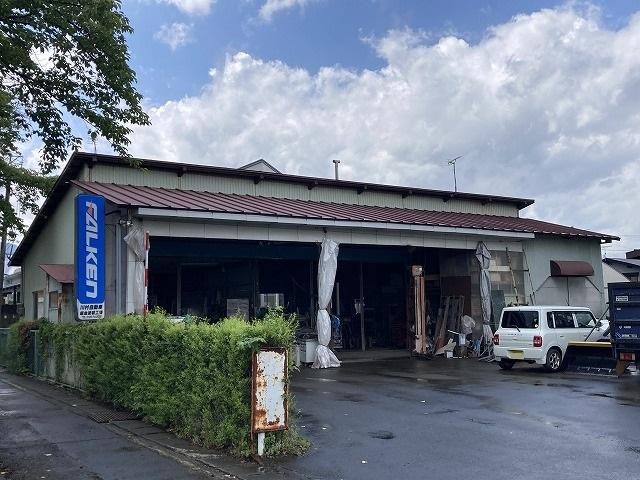 川村自動車鈑金塗装工場