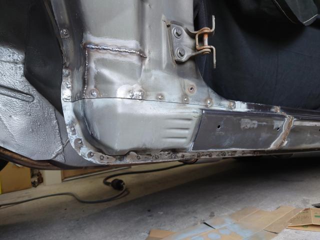 日産　スカイライン　全塗装　サイドシル修理