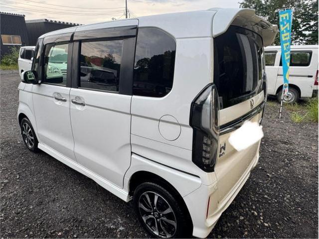ホンダ　Ｎ－ＢＯＸカスタム　リアクォーターパネル修理　板金・外装補修