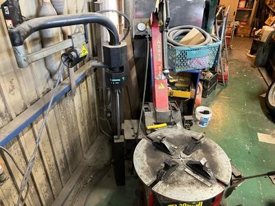 タイヤチェンジャー完備