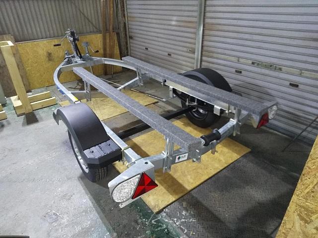 ボートトレーラー取扱店