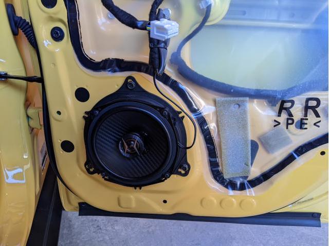 キックス　前後スピーカー取付！！