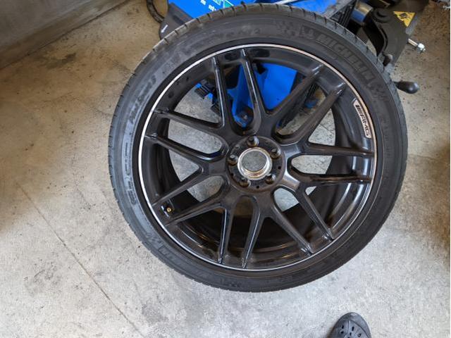 ベンツS63　タイヤ交換！！