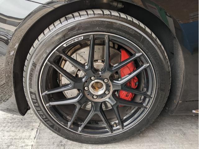 ベンツS63　タイヤ交換！！