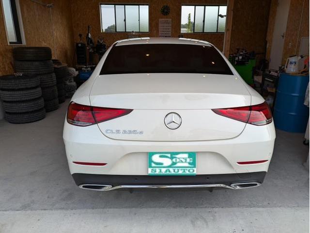 CLS220ｄ　前後ドライブレコーダー取付！！
