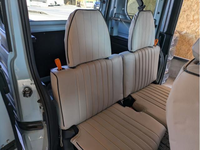 NVAN　シートカバー取付