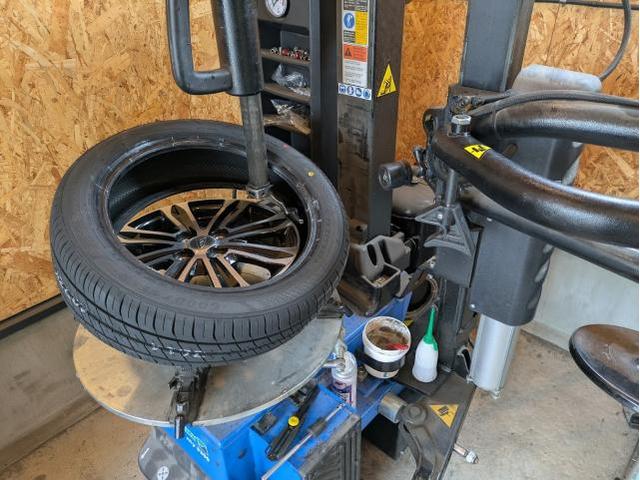 タント　タイヤ交換！！