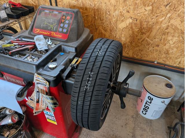 タント　タイヤ交換！！