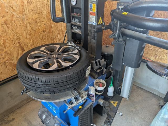 フィット　タイヤ交換！！