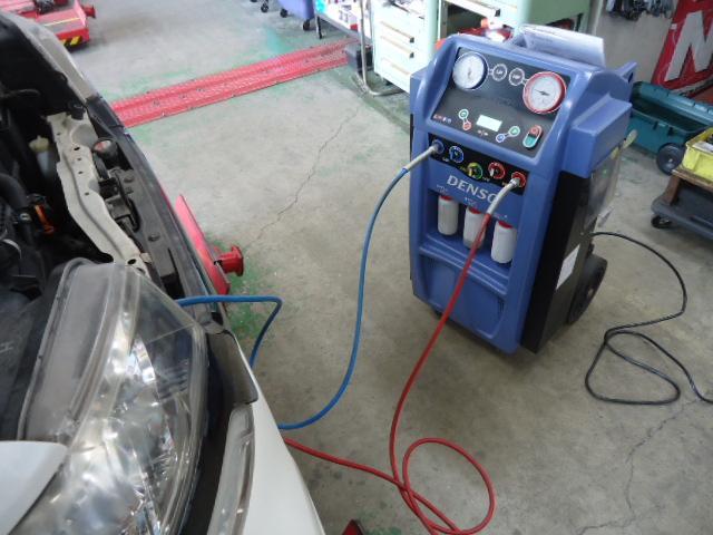 ホンダ N-BOX エアコンガスクリーニング