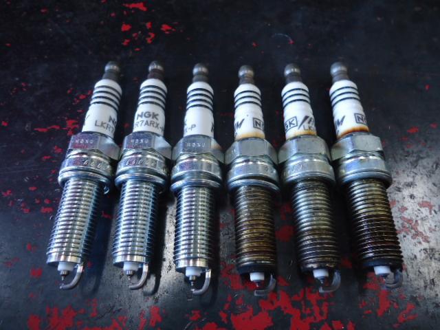 マツダ キャロル スパークプラグ交換＆エアコンガスクリーニング