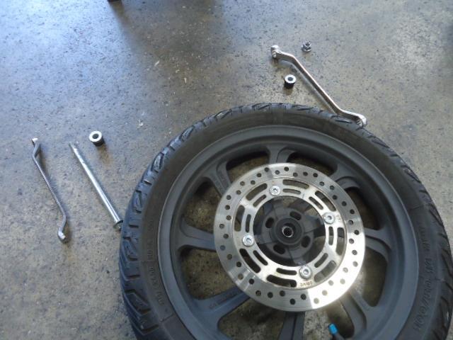 ホンダ PCX タイヤ交換