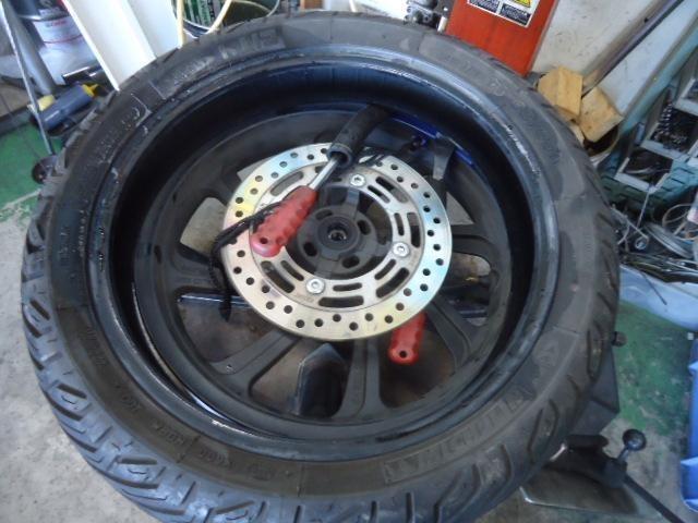 ホンダ PCX タイヤ交換