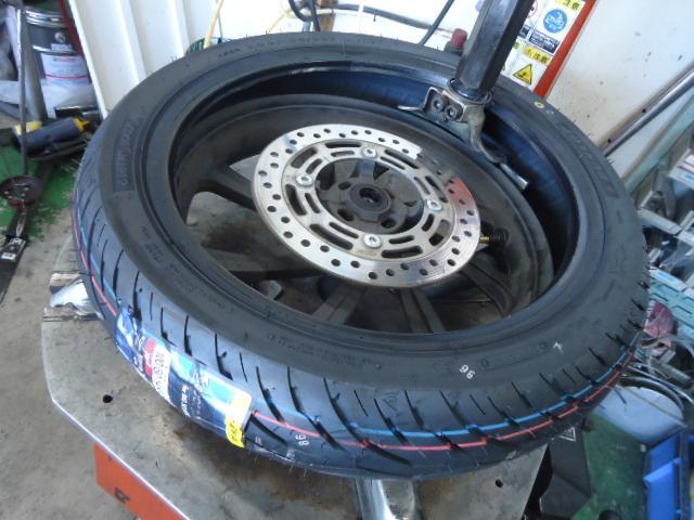 ホンダ PCX タイヤ交換